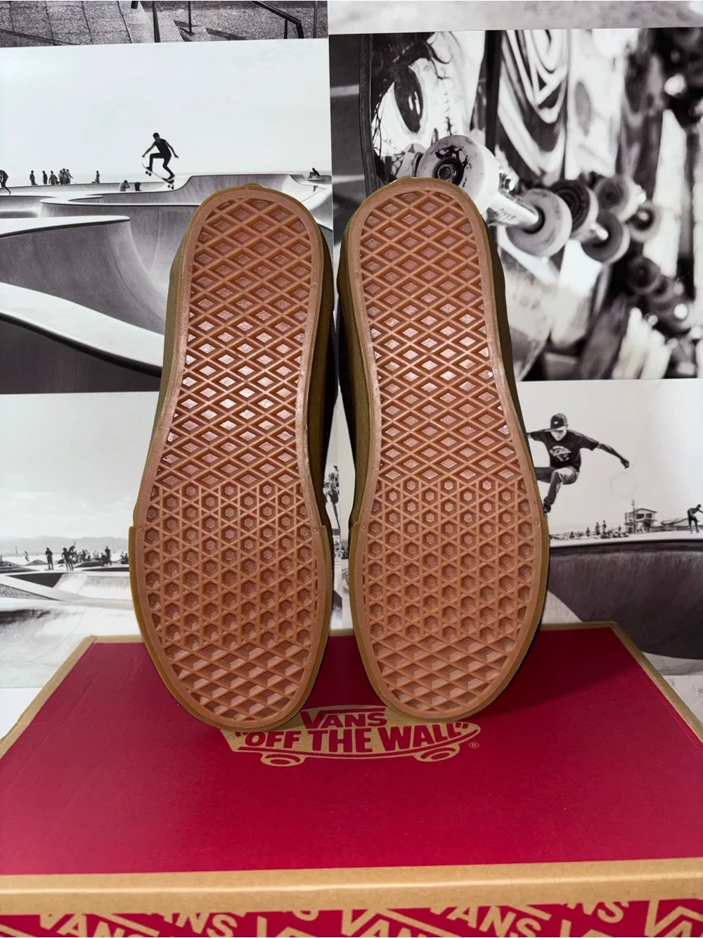 Vans Chukka Low sz 8.0 Men’s 9.5 Woman